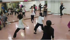 IZUMI dance002.jpg